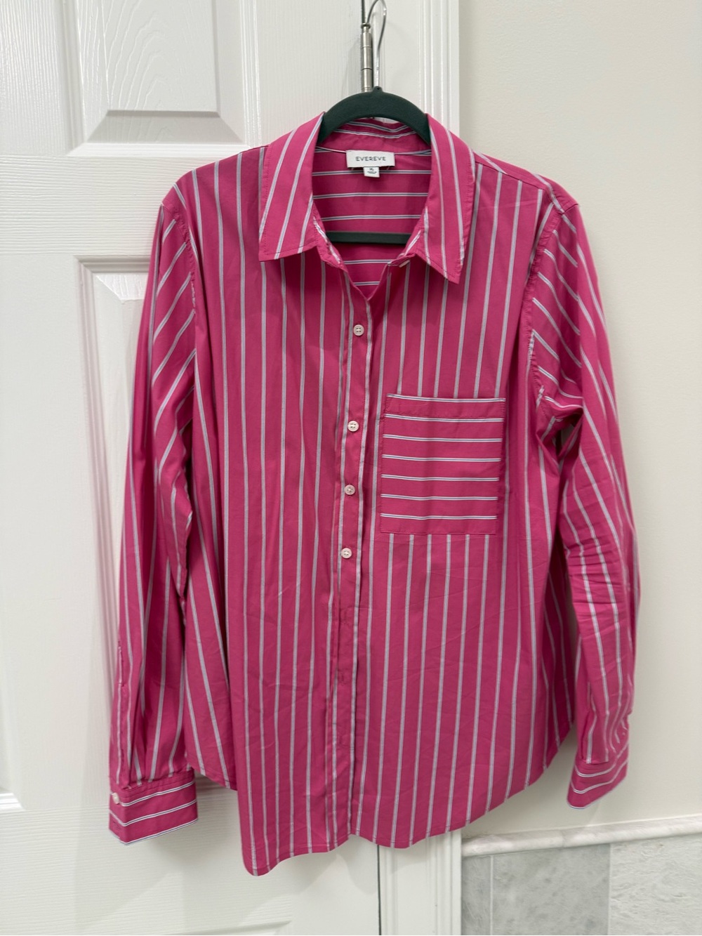 Evereve Women’s Pink Striped Button-Up Shirt